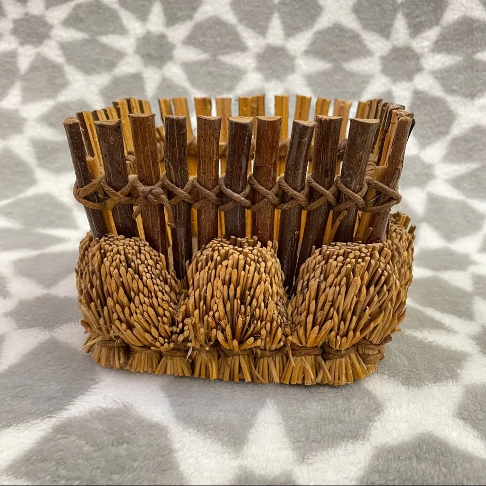 🌸 5 for $25 // Vintage straw wicker seagrass basket